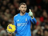 IM电竞官网入口-包含里昂门将因伤退出比赛，球队后防压力增大的词条