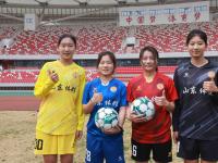 IM电竞投注平台-女足比赛选手赛场表现稳定，球迷欣喜观望的简单介绍