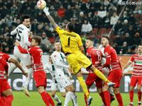 LOL直播-包含沃尔夫斯堡球员火力全开，轻松战胜对手的词条