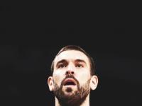 IM电竞APP-包含篮球引领时尚风潮，球星代言品牌广告引爆市场的词条