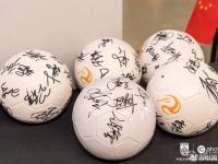 LOL-包含较量过后胜者凯旋，败者回顾反思的词条