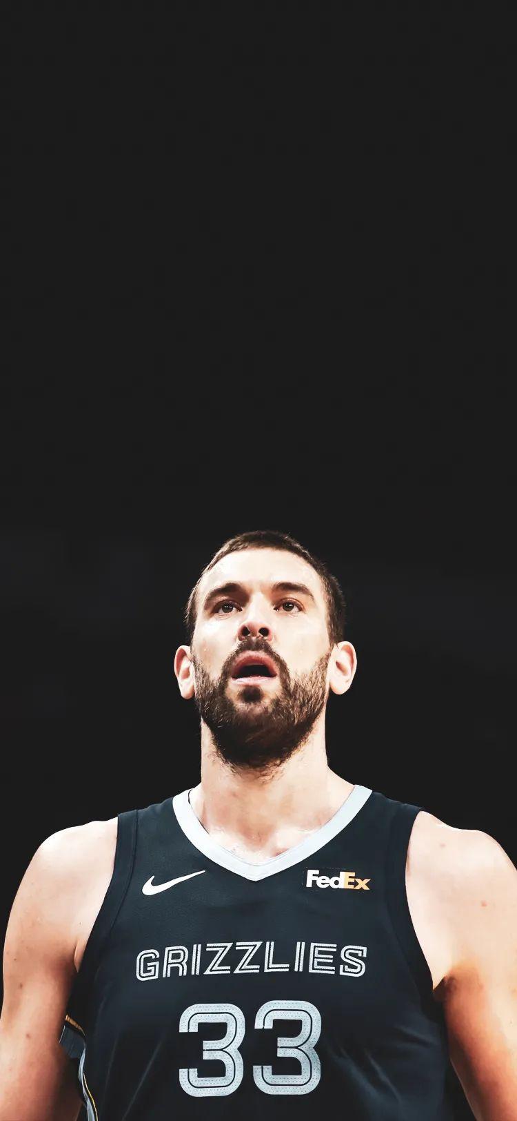 包含篮球引领时尚风潮，球星代言品牌广告引爆市场的词条