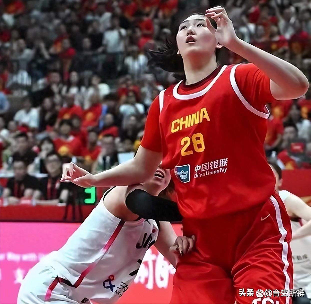 福建姑娘世界杯拼搏：中超小将争夺最后胜利