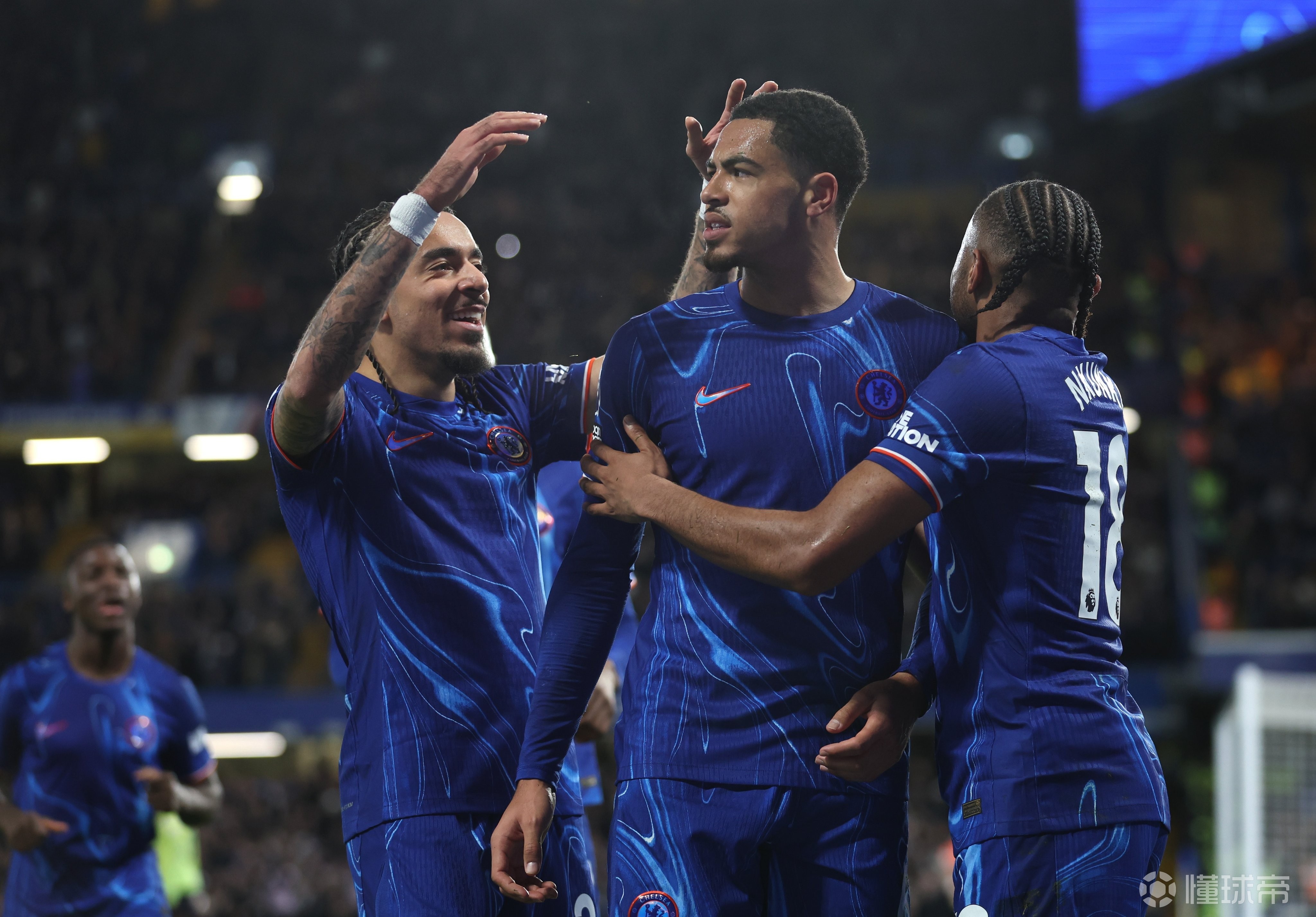 关于切尔西主场接连保持不败，排名晋升的信息