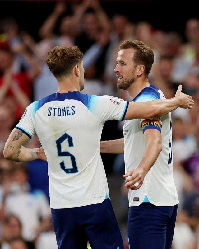 关于瑞士豪取四连胜，欧预赛小组赛取得完美战绩的信息