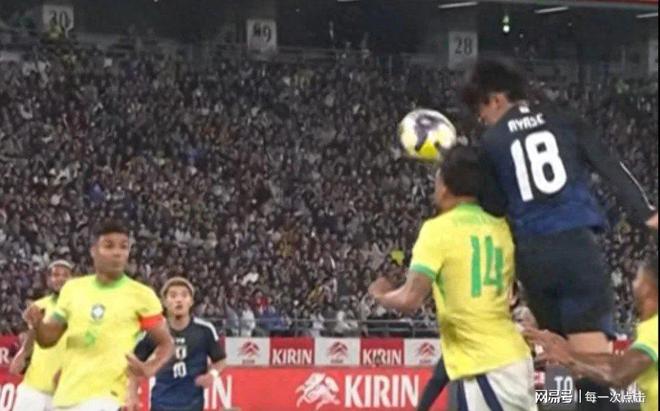 巴西男子足球队打破世界纪录，轻松逆转对手
