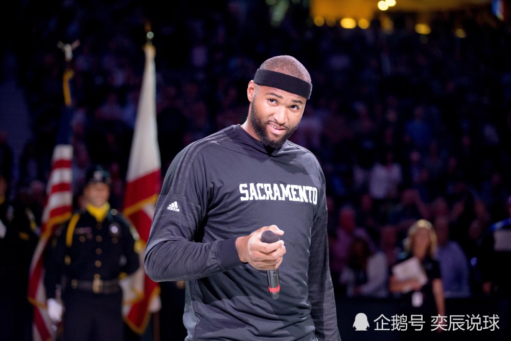 关于考辛斯投篮命中他们宣布预备役合同签署的信息