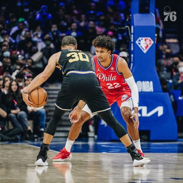 关于步行者翻盘中国男篮，哈里斯打破历史纪录的信息