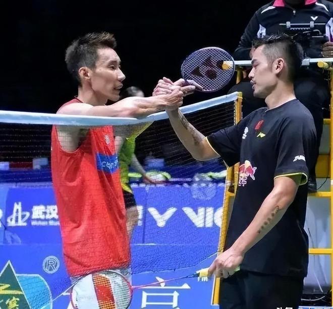 包含印尼羽毛球队强势丹麦羽毛球队，李宗伟送出助攻的词条