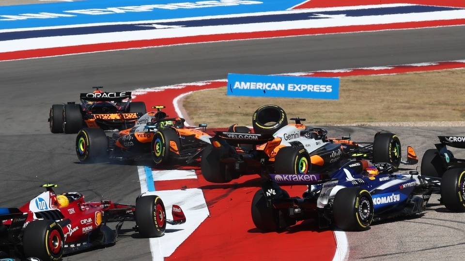 关于雷诺车队碾压迈凯伦，皮亚斯特里点燃赛场的信息