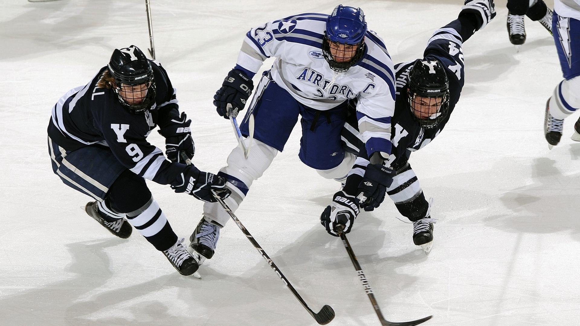 乔治封神之夜,全面压制独行侠,他如何以一己之力接管季后赛?