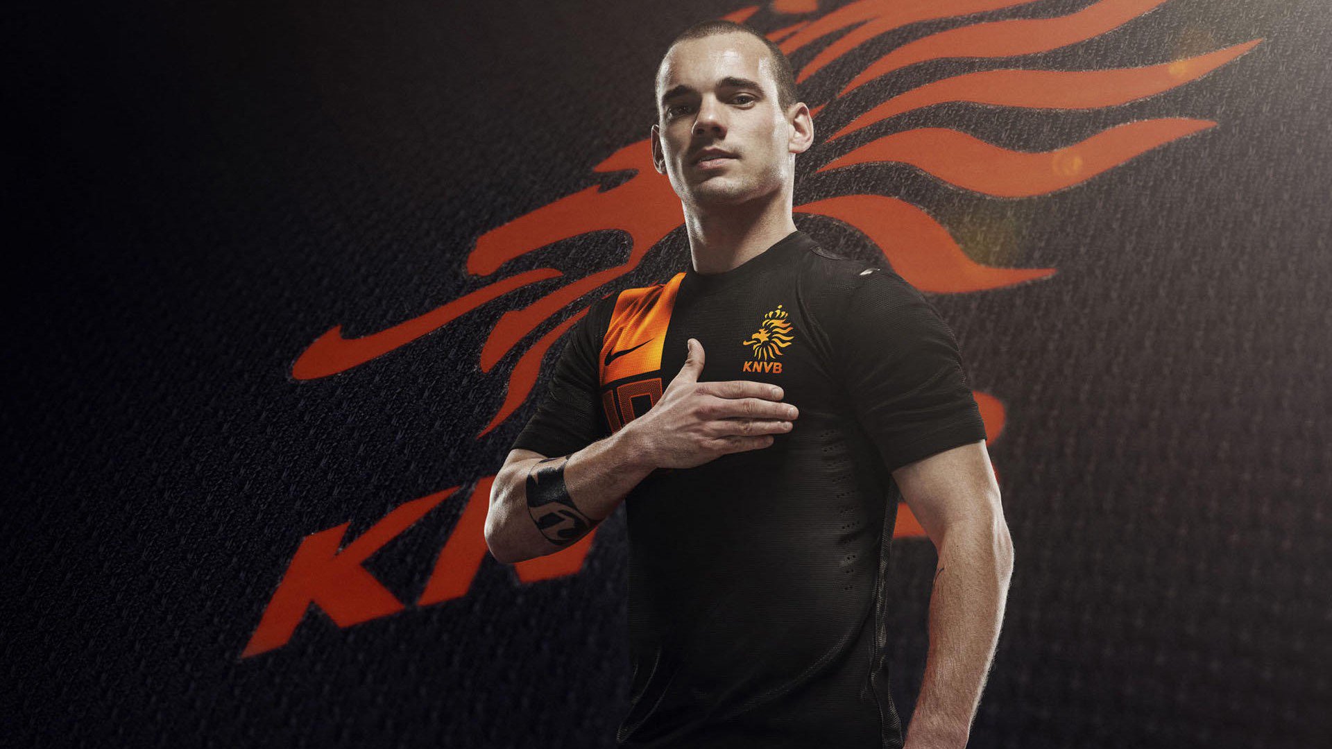 当足球的终场哨遇见赛道的起跑线，卡塞米罗的F1统治与丹麦的童话绝杀