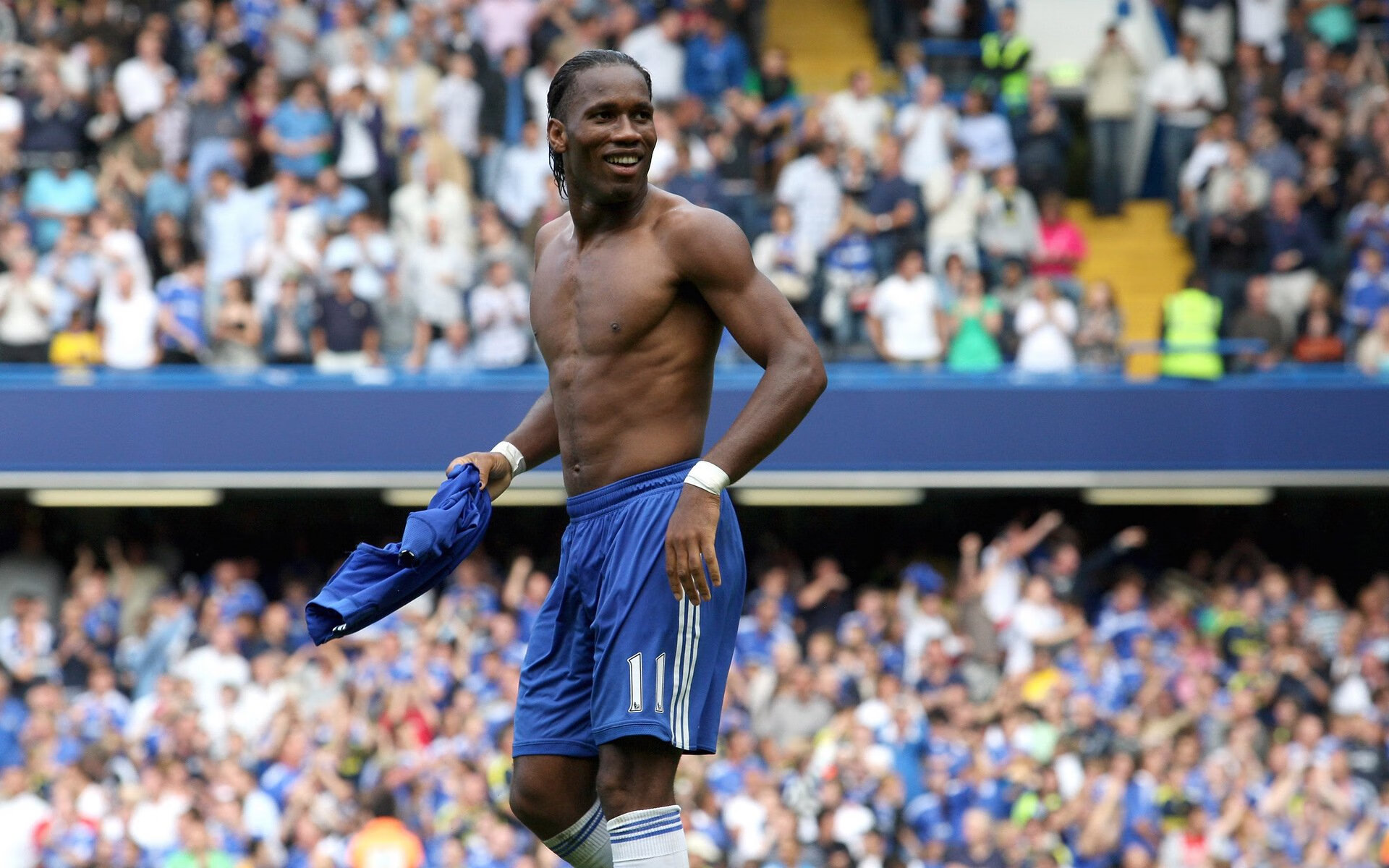 北欧寒夜中的南美烈焰，劳塔罗压力下爆发，国米锋霸向曼联证明大场面价值